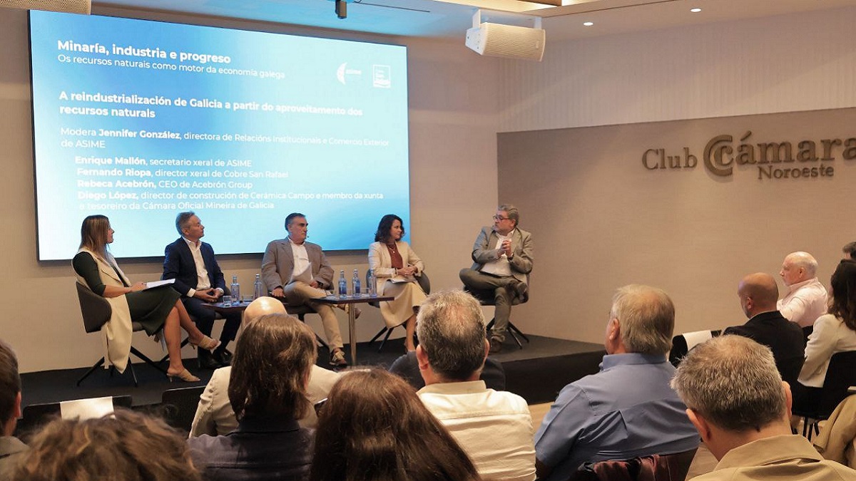 Mesa redonda organizada por Asime y Cobre San Rafael dentro de la jornada 'Minería, industria y progreso'