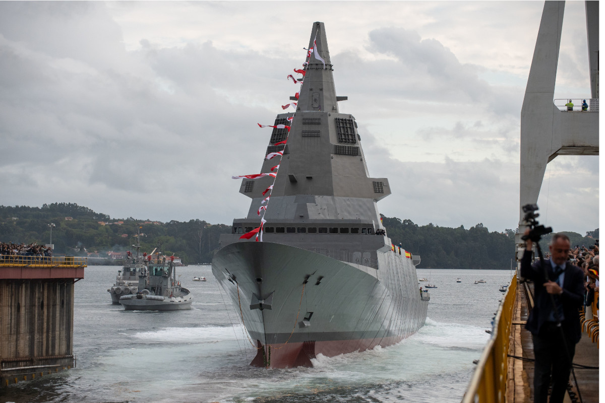 Botadura de una de las fragatas F-110 en Navantia Ferrol / Navantia