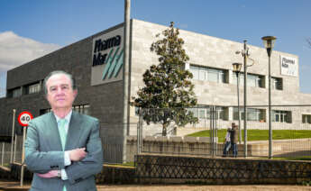 José María Fernández de Sousa, presidente de PharmaMar, frente a la sede del grupo en Madrid / Europa Press