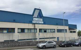 Vista exterior de las instalaciones de Aludec en Ponte Caldelas / Páxinas Galegas