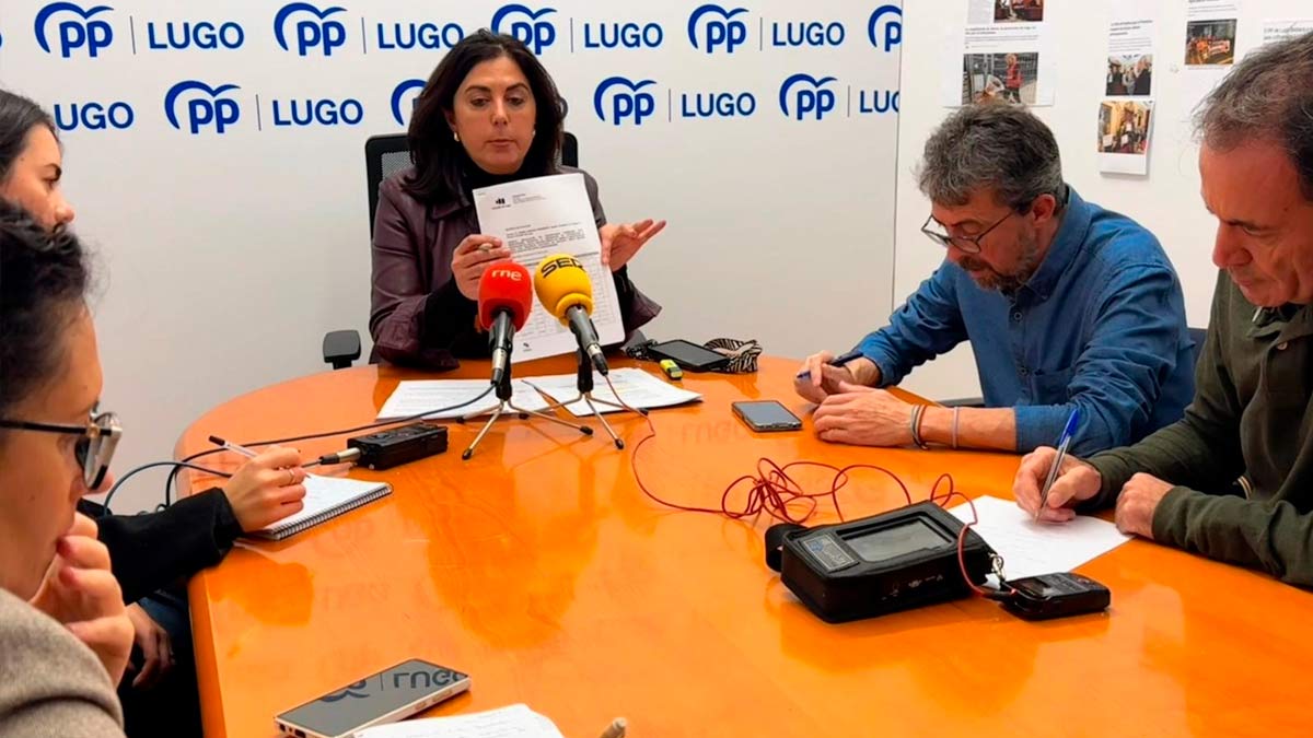 Elena Candia en rueda de prensa