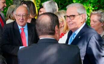 El expresidente de la Xunta de Galicia Fernando González Laxe (i) y el expresidente de la Xunta de Galicia Emilio Pérez Touriño (d), en una imagen de archivo