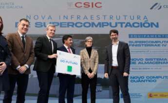 El presidente de la Xunta, Alfonso Rueda, en una visita el pasado octubre a las obras del nuevo edificio del Centro de Supercomputación de Galicia (CESGA)