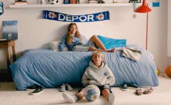 Imagen de algunas de las prendas de la nueva colección de Zara Kids y el Real Club Deportivo de A Coruña / Zara
