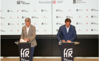 Ignacio Rivera, CEO de Hijos de Rivera, y Alfonso Rueda, presidente de la Xunta, durante la firma del acuerdo / Hijos de Rivera