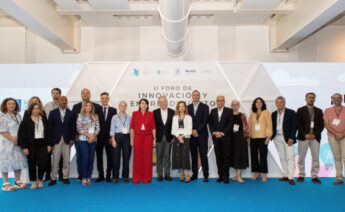 Foto de familia de los participantes en la II edición del Foro de Innovación y Emprendimiento de APD / APD