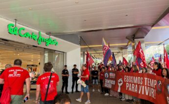 Imagen de la protesta de trabajadores del sector del comercio contra las jornadas de trabajo en festivos y domingos / Europa Press