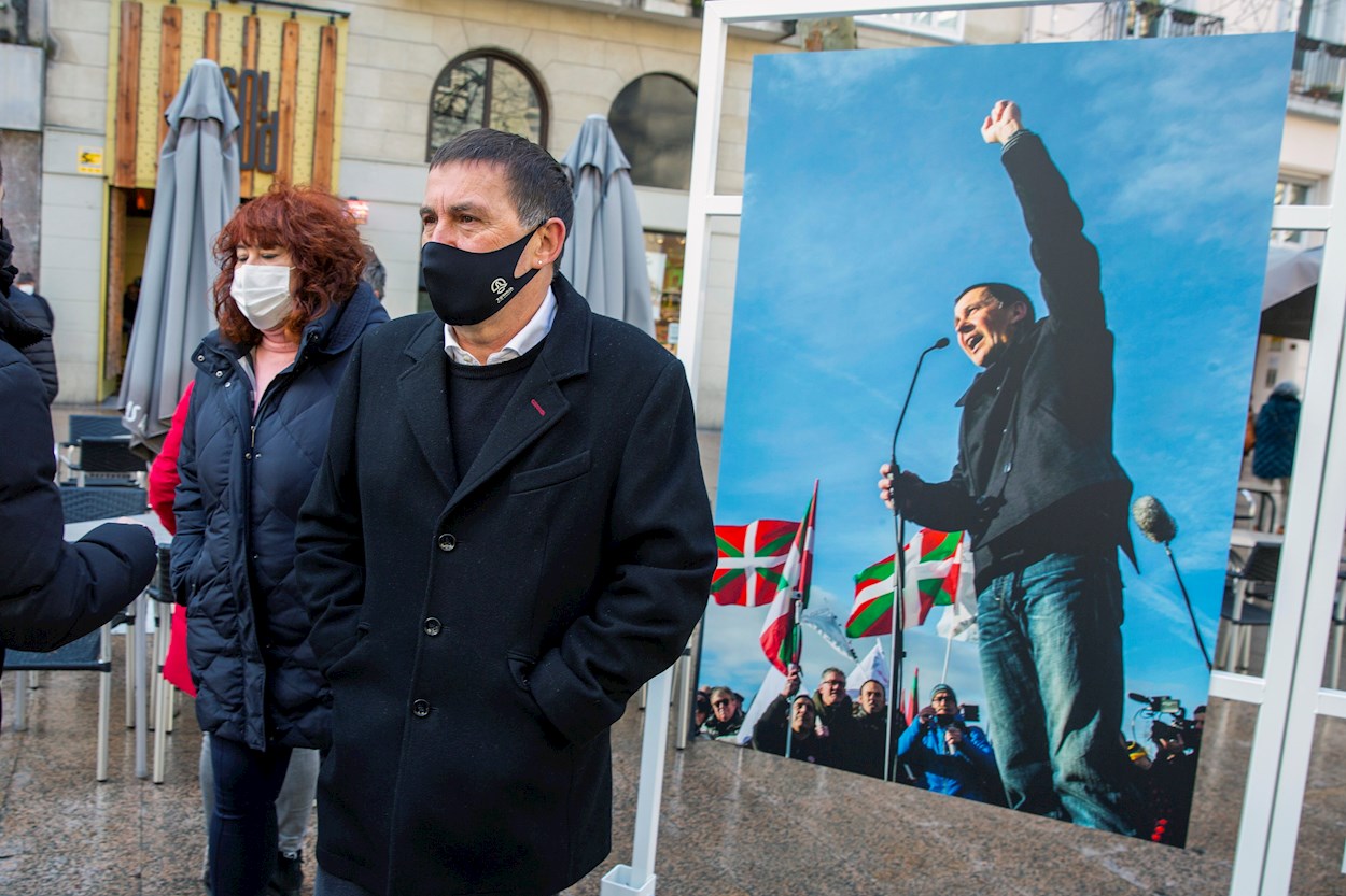 El coordinador general de EH Bildu, Arnaldo Otegi, ineterviene en un acto político en Vitoria el 20 de marzo de 2021 | EFE/DA/Archivo