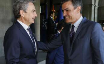 José Luis Rodríguez Zapatero y Pedro Sánchez. (EFE: Ballesteros)