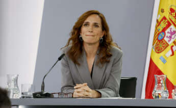 MADRID, 14/05/2024.- La ministra de Sanidad, Mónica García, durante la rueda de prensa posterior a la primera reunión del Consejo de Ministros tras las elecciones catalanas, este martes, en el complejo del Palacio de la Moncloa, en Madrid. EFE/ Zipi