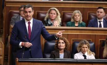 (Foto de ARCHIVO) El presidente del Gobierno, Pedro Sánchez, interviene durante una sesión de control al Gobierno, en el Congreso de los Diputados, a 19 de marzo de 2025, en Madrid (España). El gasto en defensa protagoniza la sesión de control al Gobierno tras la reunión del presidente del Gobierno con los grupos parlamentarios. Además, han hablado del acuerdo de ayer entre el Gobierno y Junts sobre la modificación de la Ley de Extranjería y el reparto de menores migrantes de Canarias. Eduardo Parra / Europa Press 19 MARZO 2025;DEFENSA;CONGRESO 19/3/2025