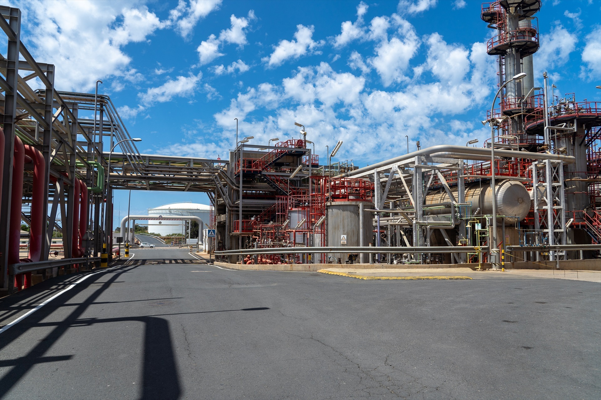 Instalaciones de Cepsa en el Parque Energético de La Rábida, en Palos de la Frontera (Huelva).