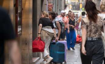 Varios turistas con maletas, a 17 de septiembre de 2024.