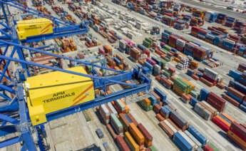 Terminal de Maersk en el Puerto de Valencia.