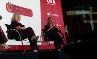 Pilar Martínez-Cosentino, CEO de Cosentino (dcha.), durante el ‘Día de la Empresa’ de la Confederación de Empresarios de Andalucía.