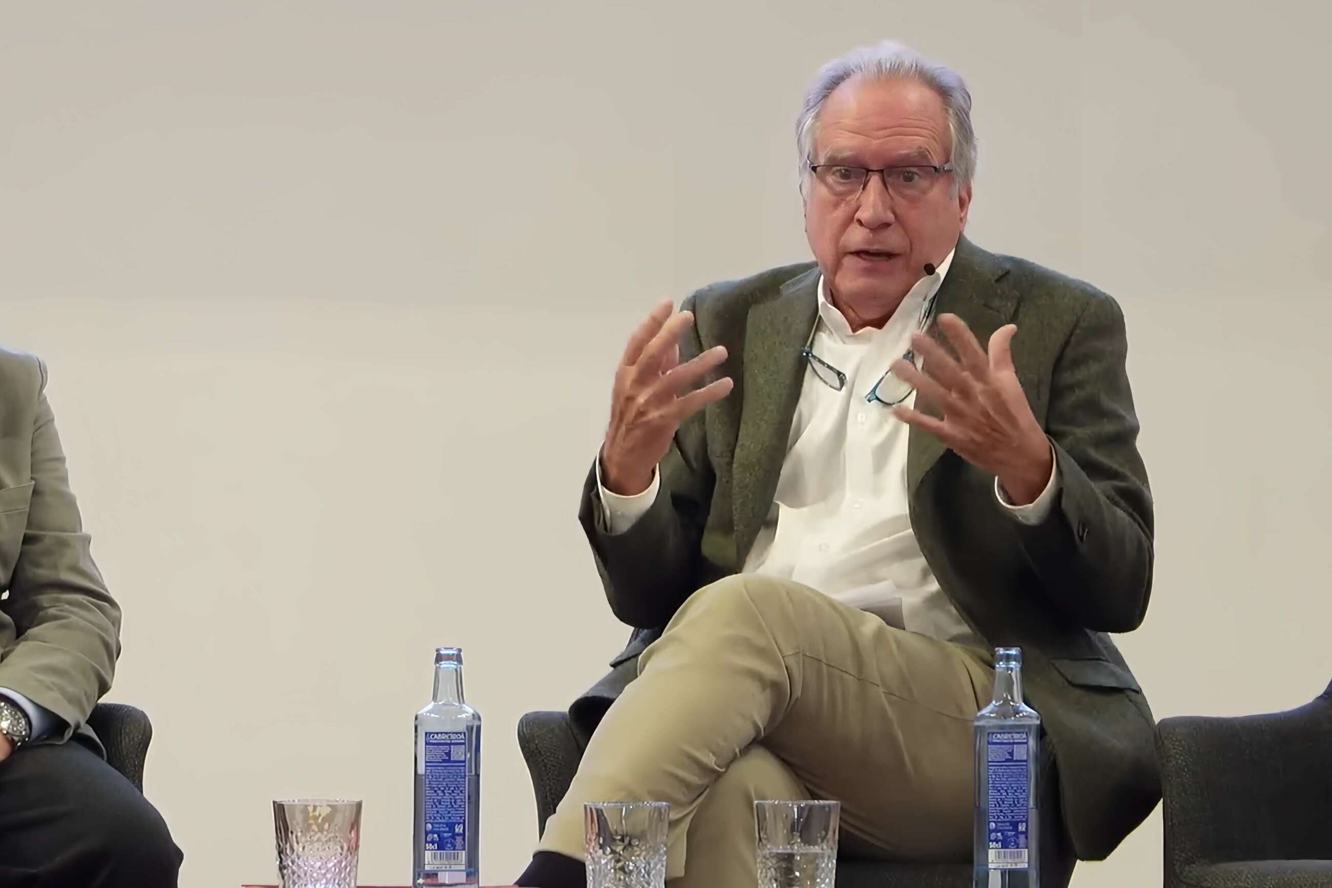 Juan Iturri, CEO de Iturri, durante el foro ‘Avanzando en la incertidumbre’ de Cesur y el Observatorio Económico de Andalucía.