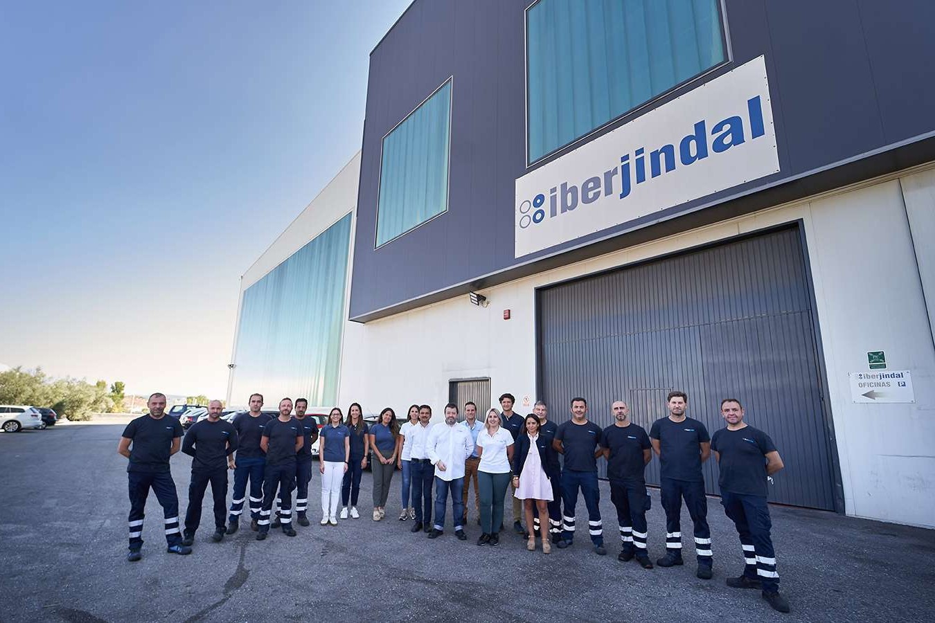 Sede y equipo de Jindal Stainless en Lucena (Córdoba).