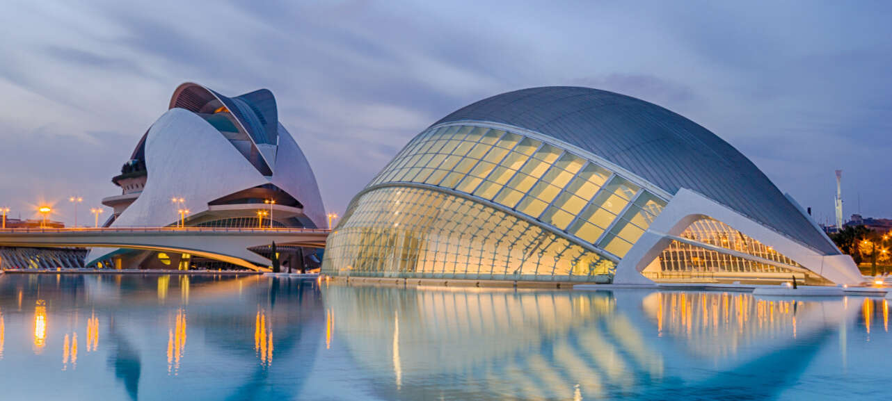 La estética futurista de la Ciudad de las Artes y las Ciencias. Foto Spain.info