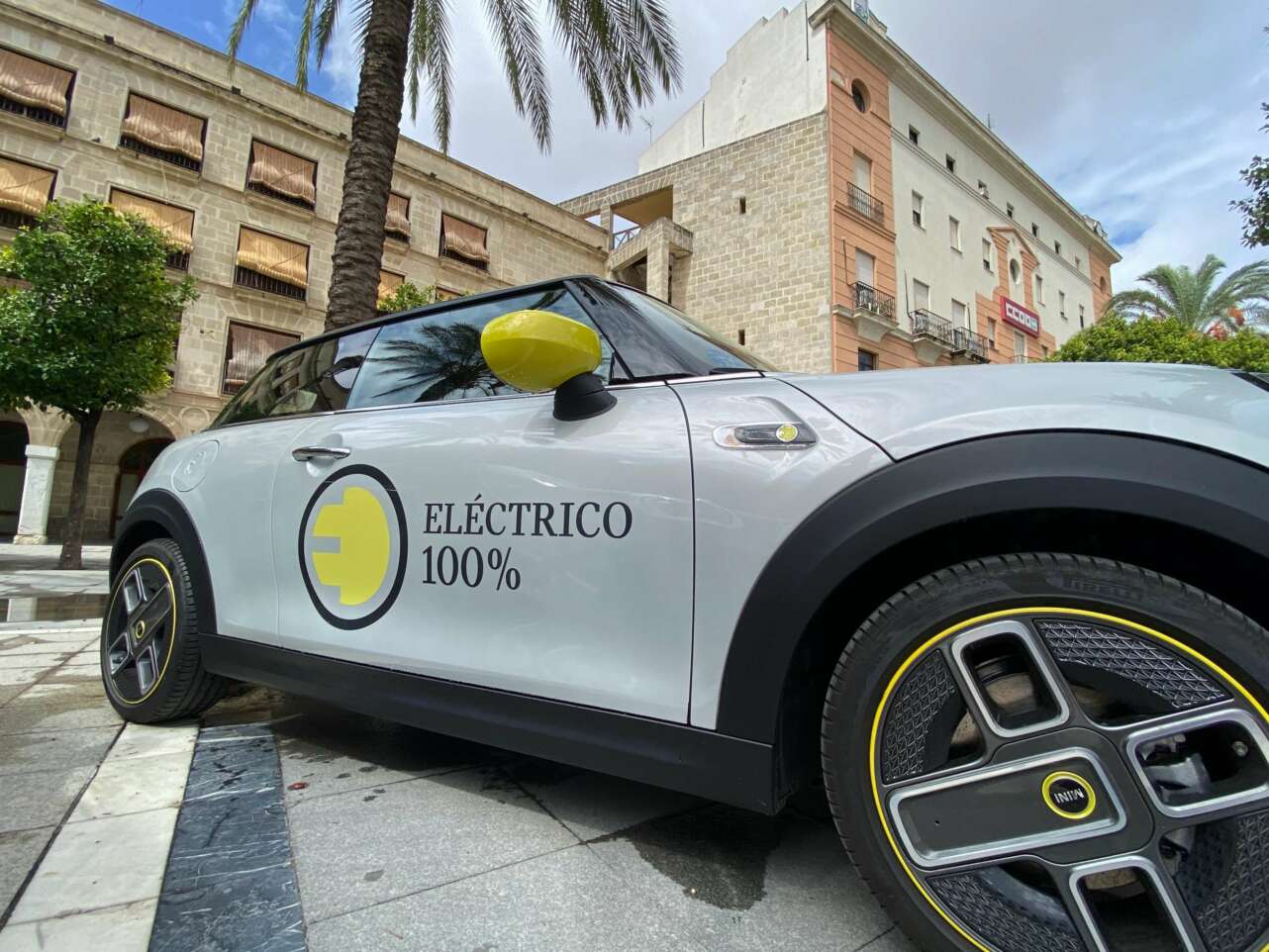 Coche eléctrico de Mini. Foto: John Cameron
