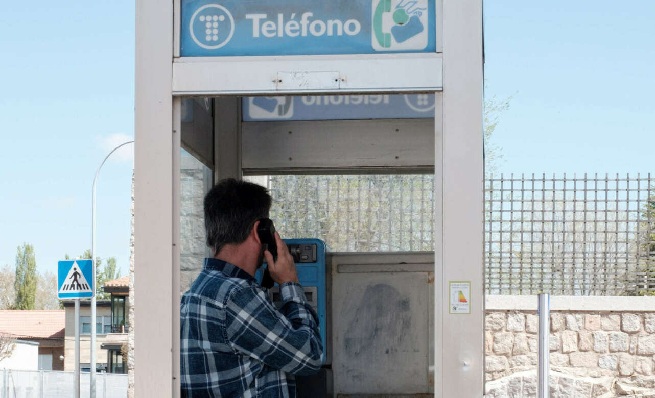 Más de la mitad de las cabinas no tuvieron ni una llamada. Foto EFE