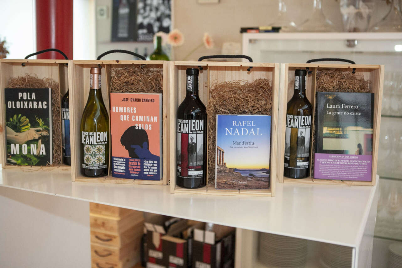 Maridaje de libros y vinos.