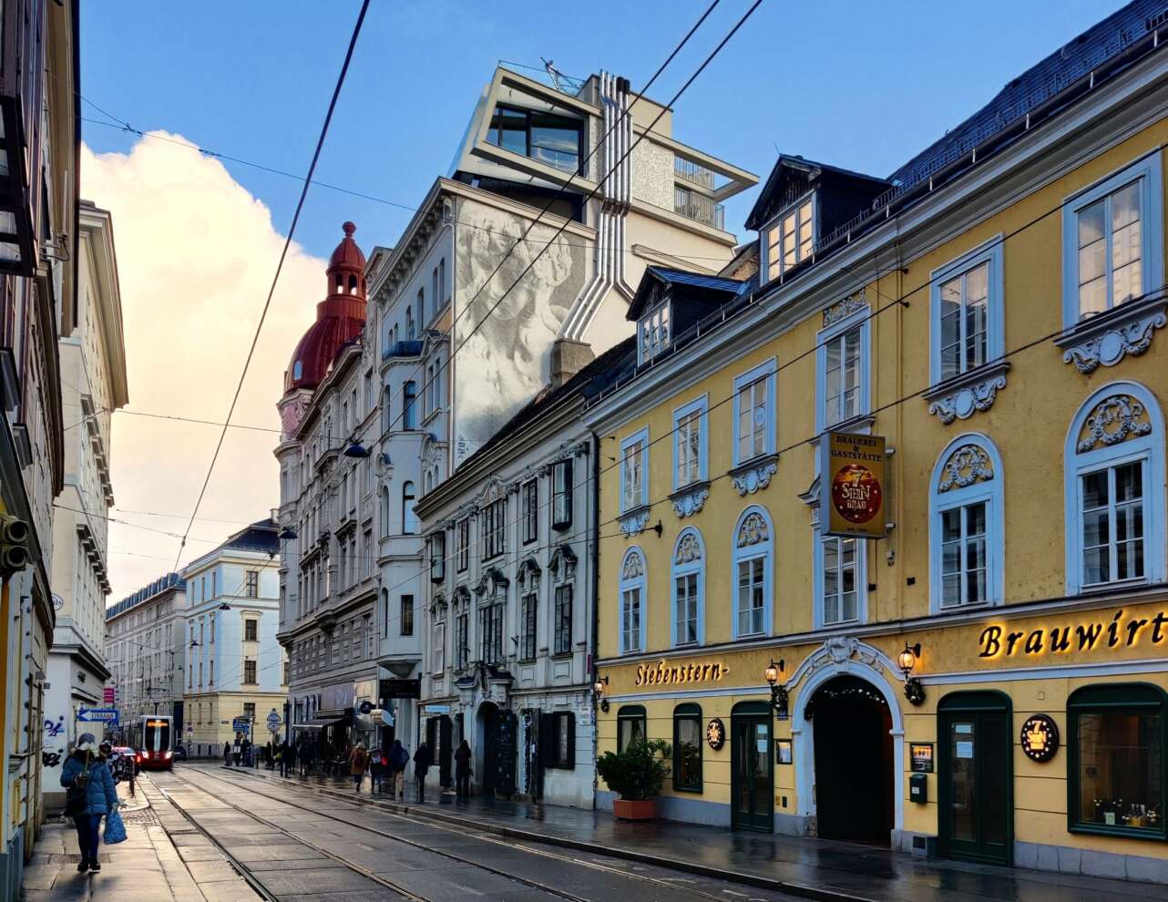 Calle Siebensterngasse en el distrito 7 de Viena.