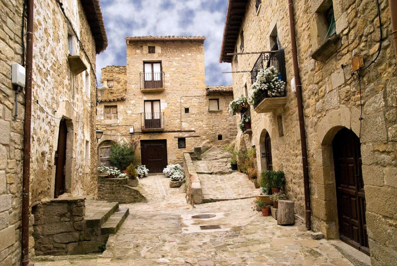 Una de las calles de Sos del Rey Católico (Zaragoza)