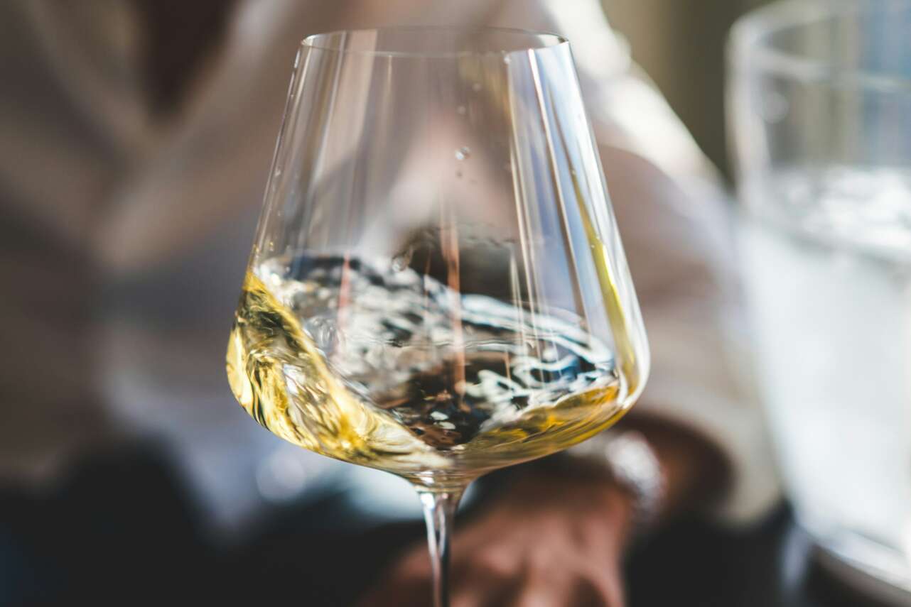 Copa de vino blanco