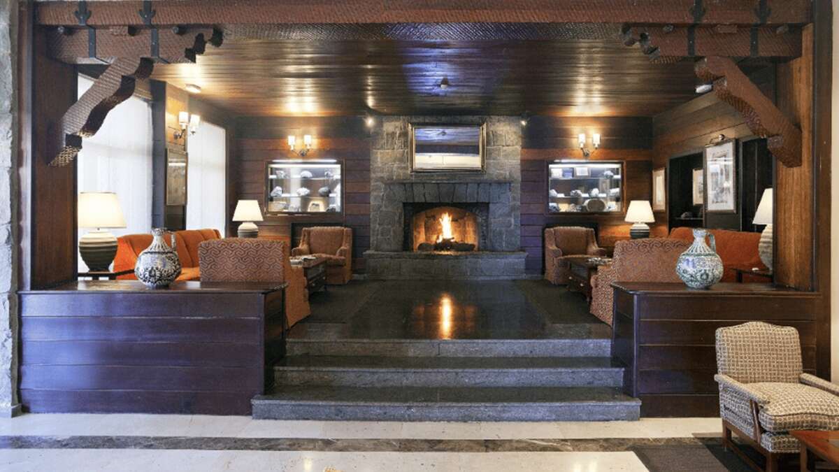 Una chimenea en el Parador de las Cañadas del Teide
